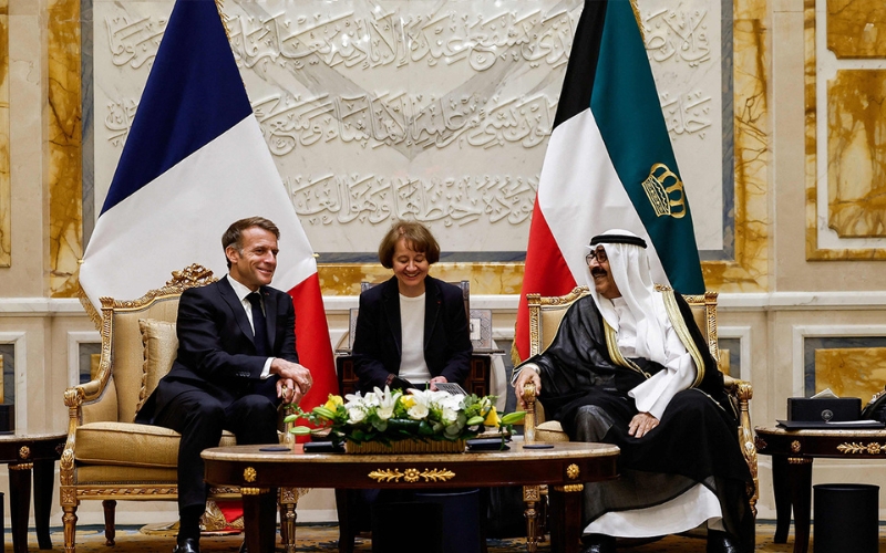 Kuwait Amir, French President Discuss Ways to Expand Bilateral Cooperation