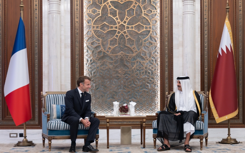 Qatar’s Amir, French President Hold Historic Talks to Strengthen Strategic Partnership