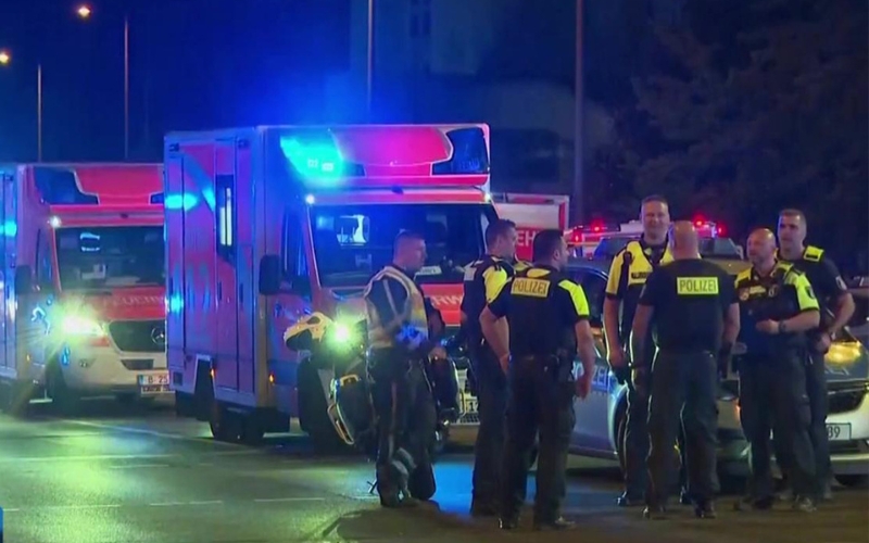 Several Injured After Car Drives Into Pedestrians in Northwestern Germany