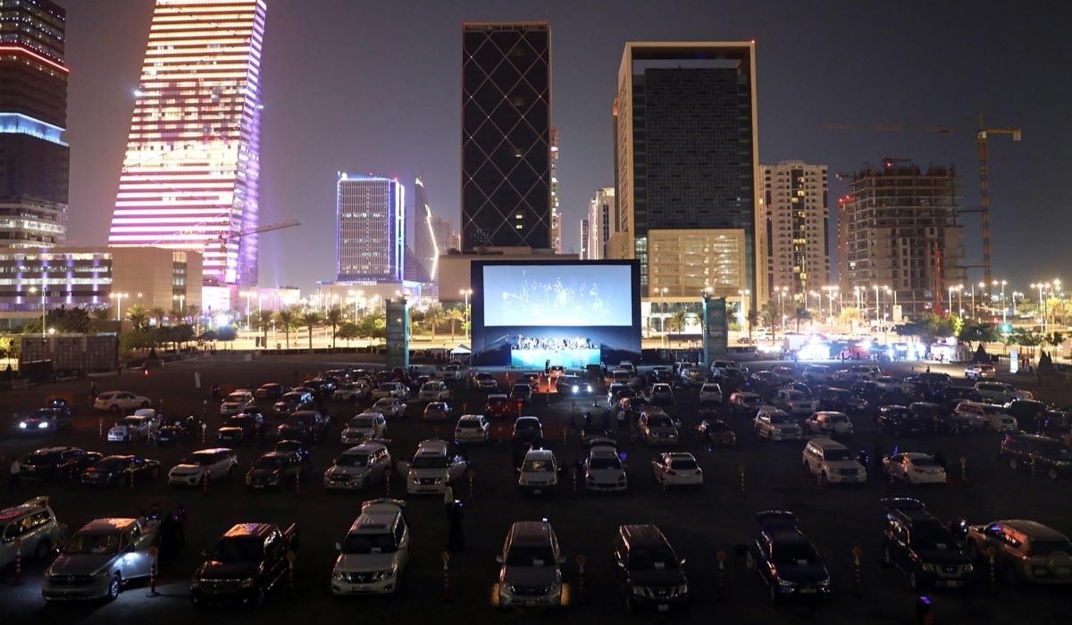 DriveThroughCinema