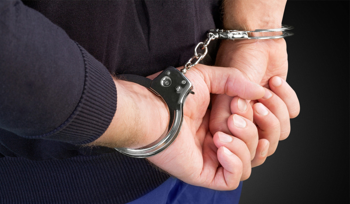 Handcuff