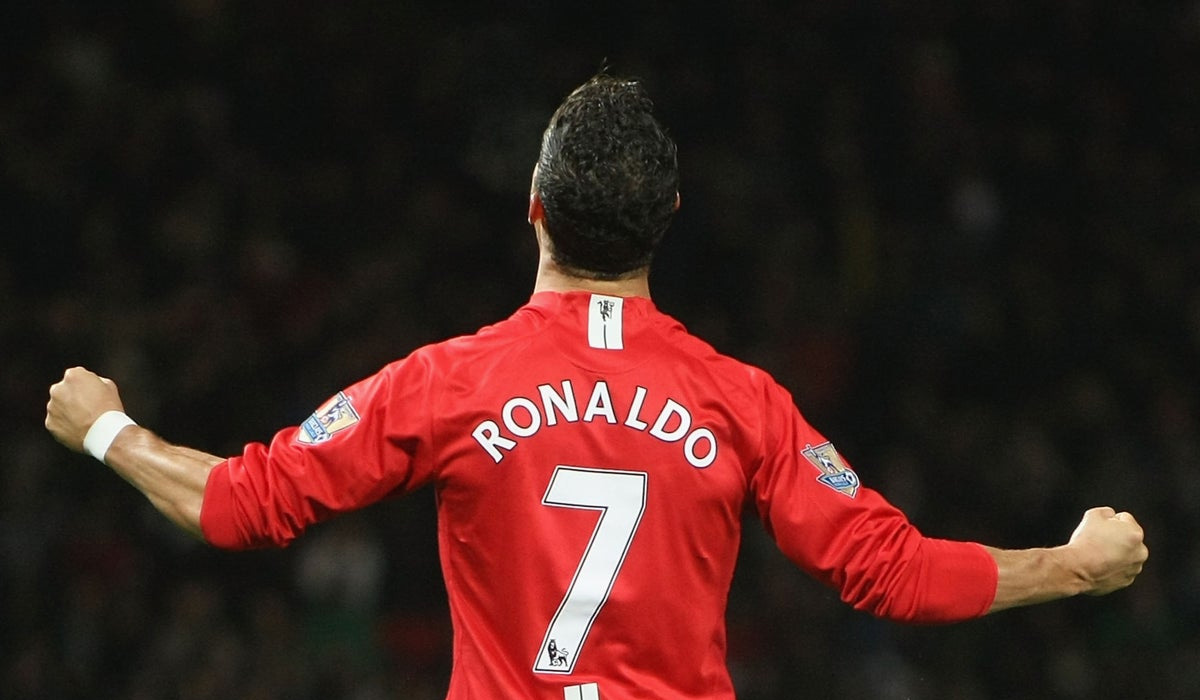 Cristiano Ronaldo to wear Manchester United's No. 7 shirt