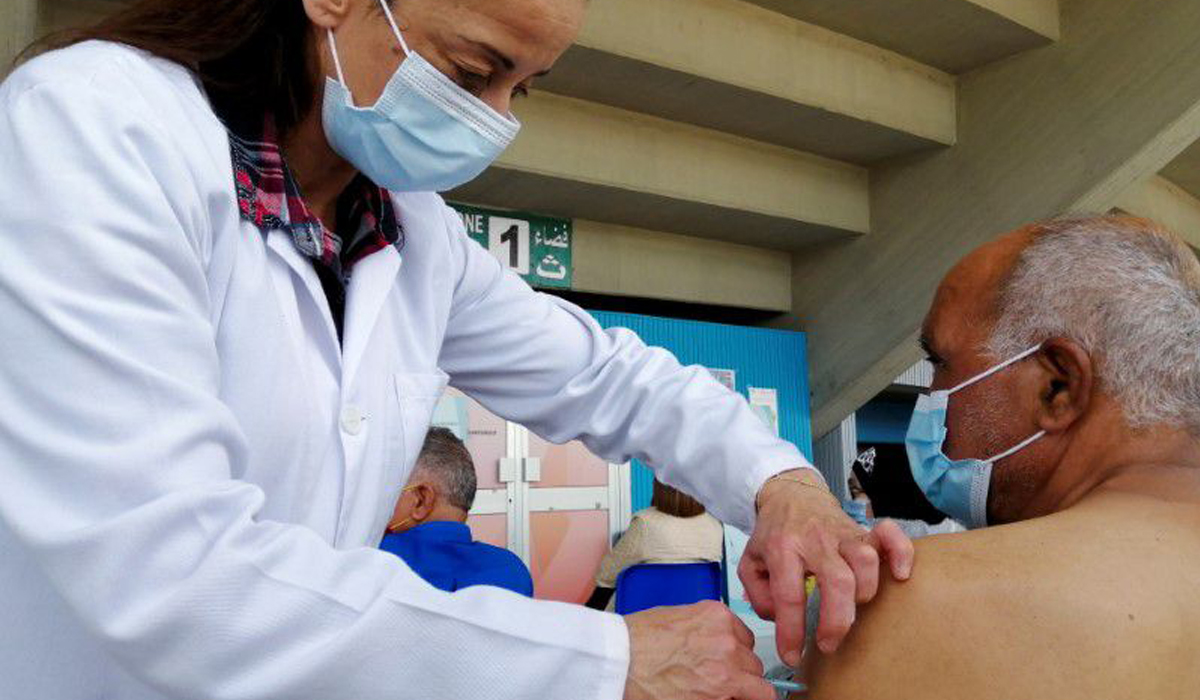 Tunisia vaccinates more than half a million people in a day