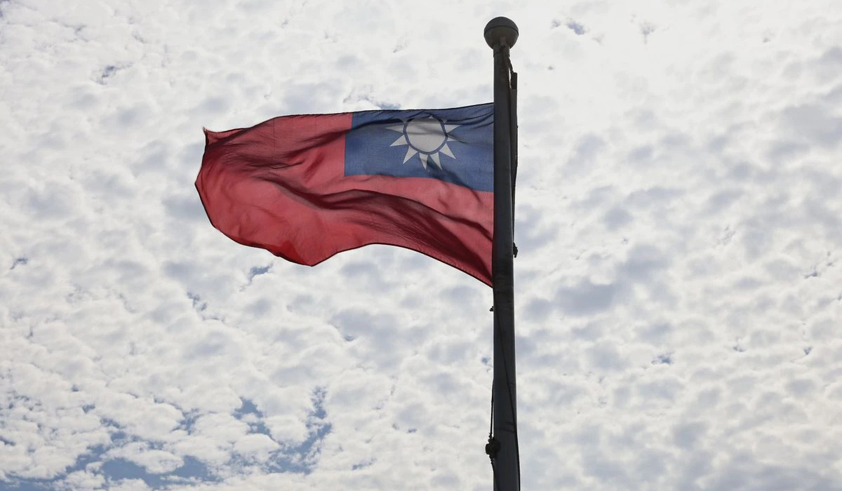 Taiwan would not collapse like Afghanistan, premier says