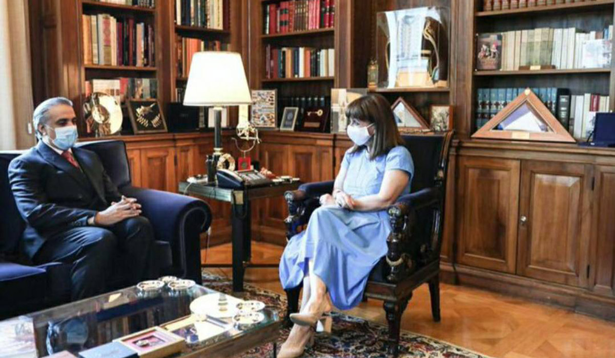 Greek President Meets Qatar's Ambassador
