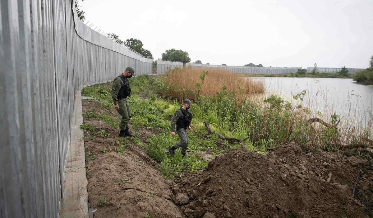 Greece completes wall near Turkish border to prevent influx of Afghan migrants