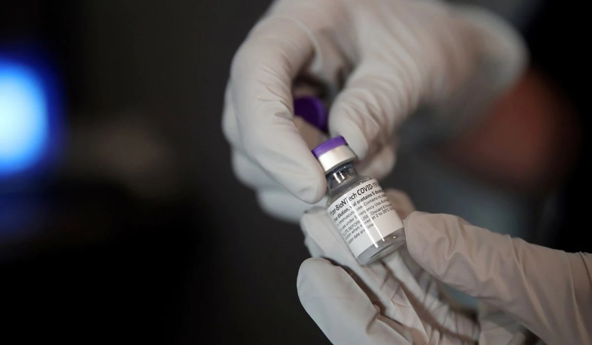 Qatar offering COVID vaccines to Afghanistan evacuees yet to transit