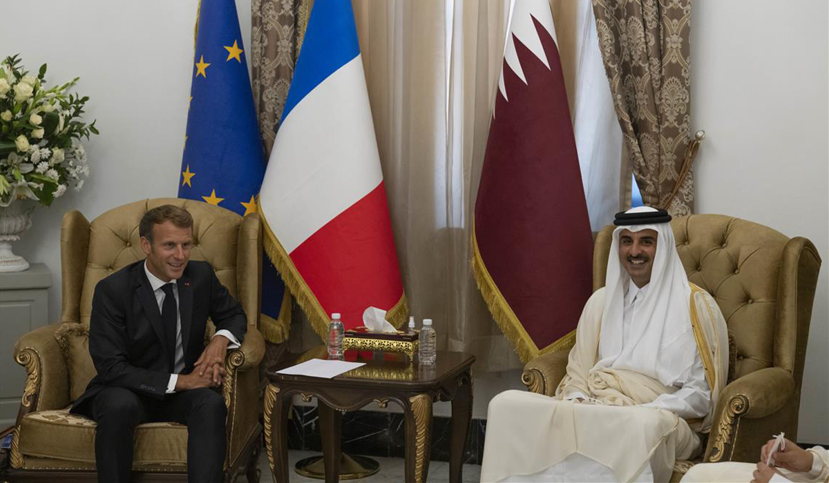 Amir meets with French President