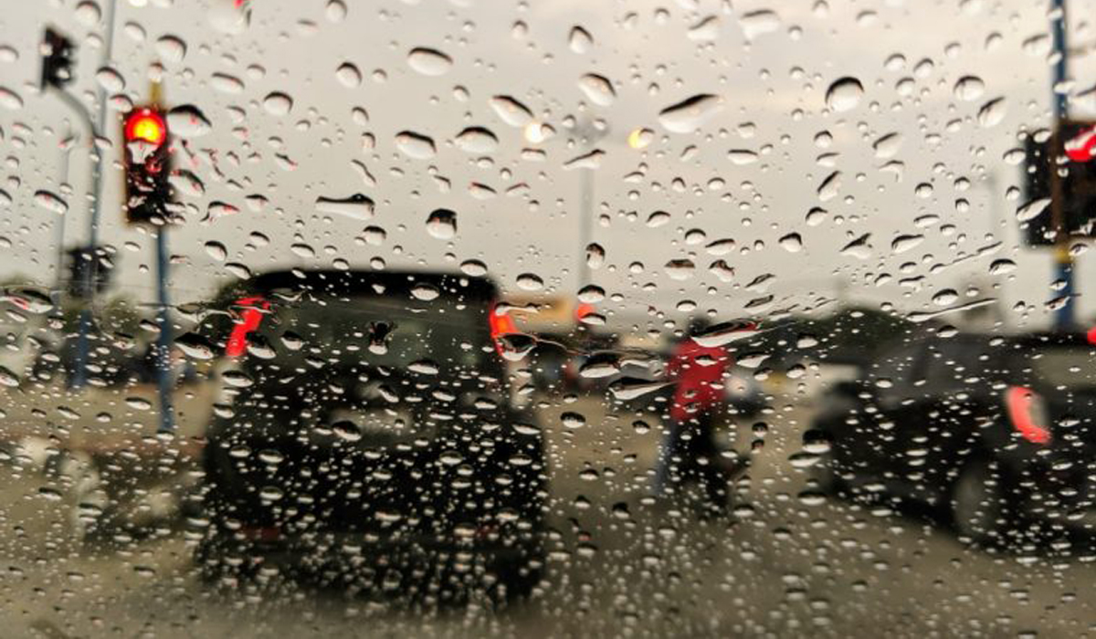 Qatar MET Warns of Thundery Rain Associated with Strong Wind Inshore Tonight